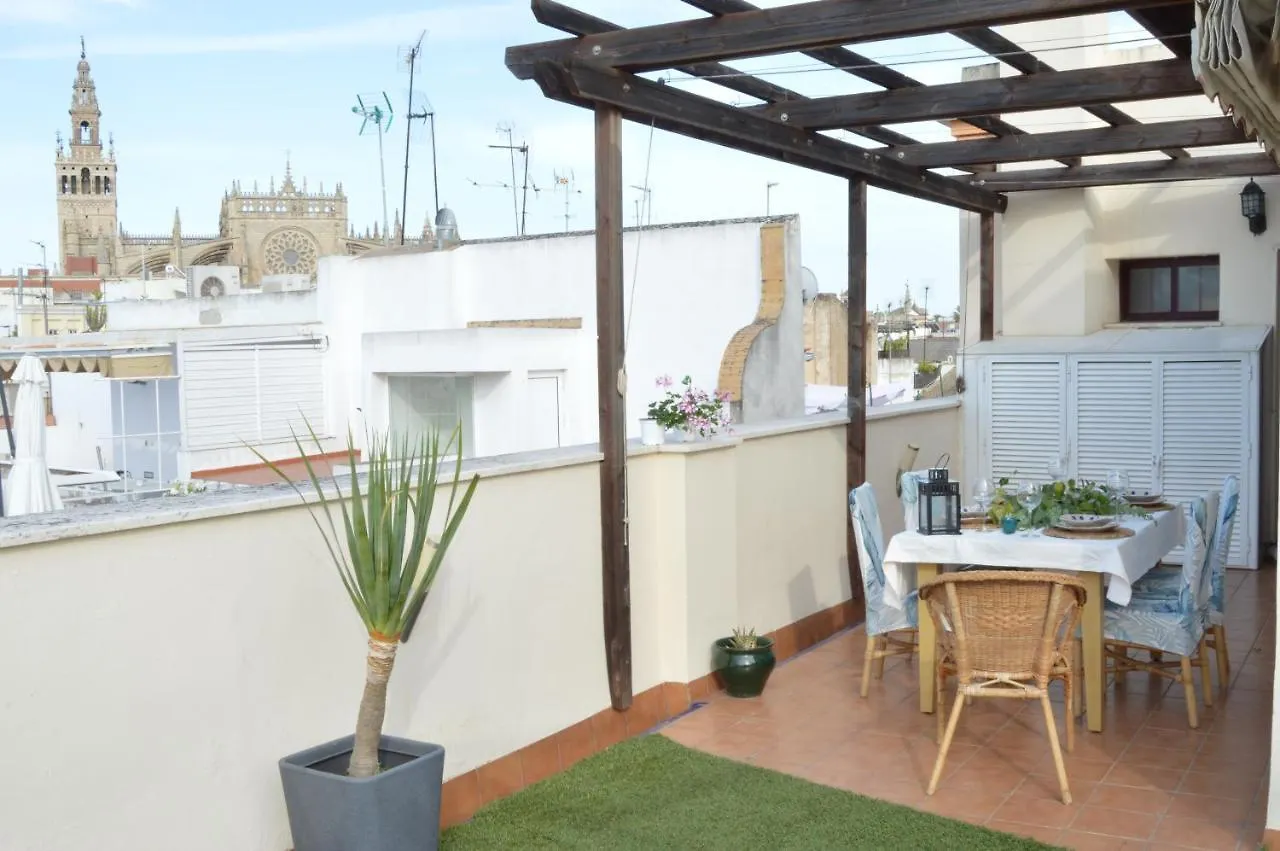 Apartment Homeyseville-Amazing Penthouse Giralda Views 8 Pax, Parking Optional Spain