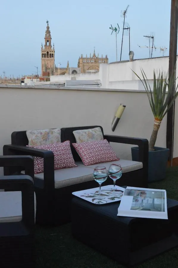 Homeyseville-Amazing Penthouse Giralda Views 8 Pax, Parking Optional 0*, Seville