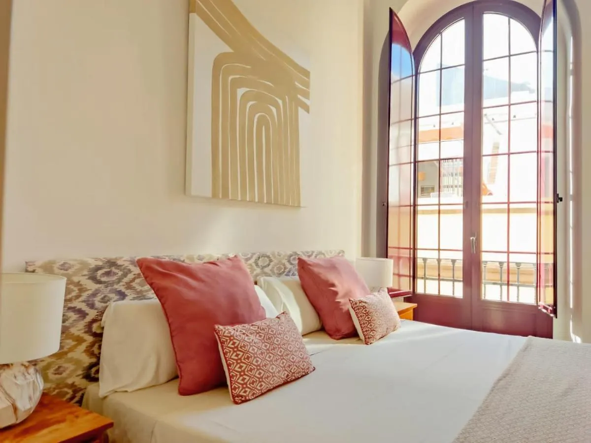 Homeyseville-Amazing Penthouse Giralda Views 8 Pax, Parking Optional