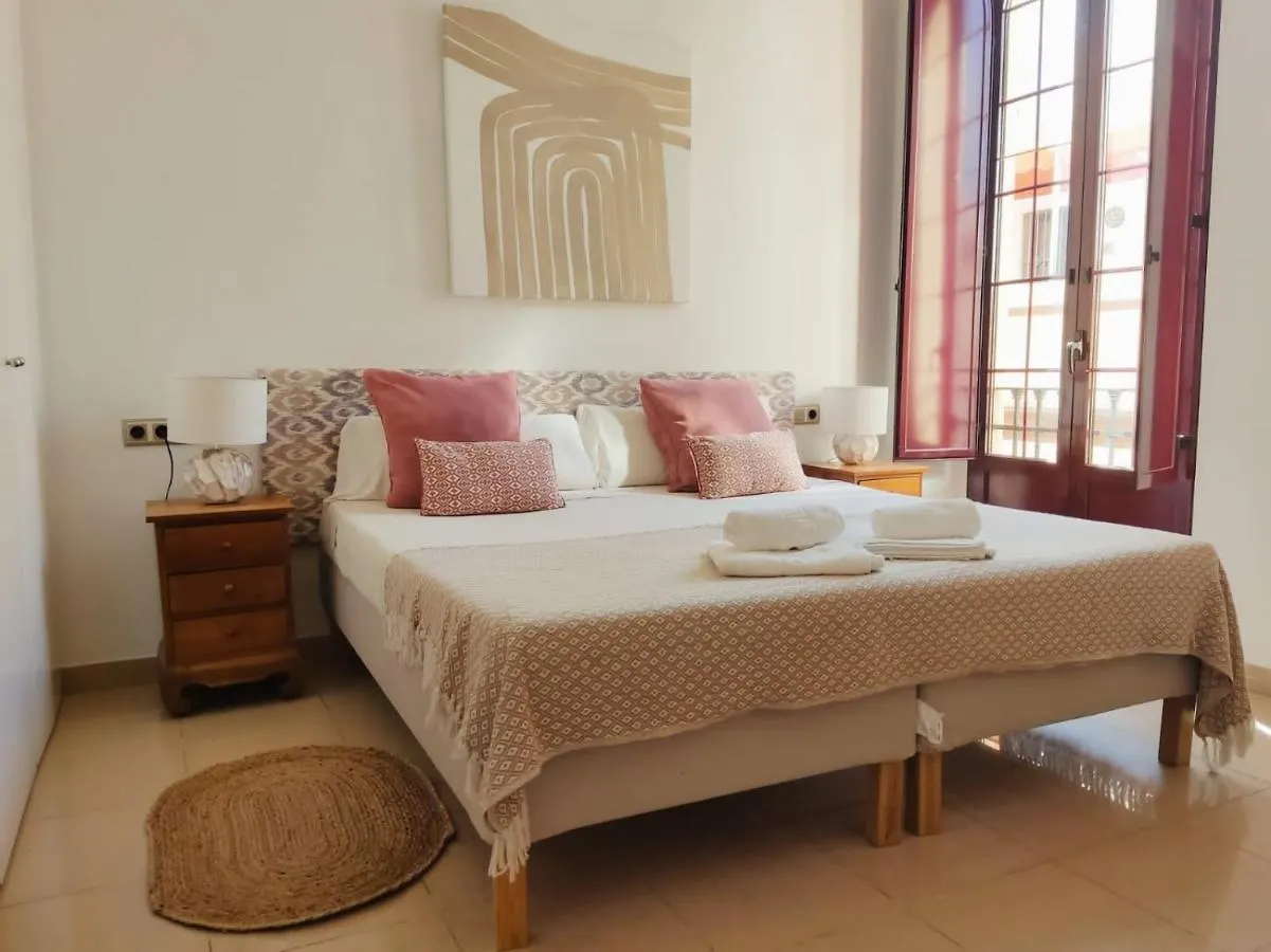 Apartment Homeyseville-Amazing Penthouse Giralda Views 8 Pax, Parking Optional