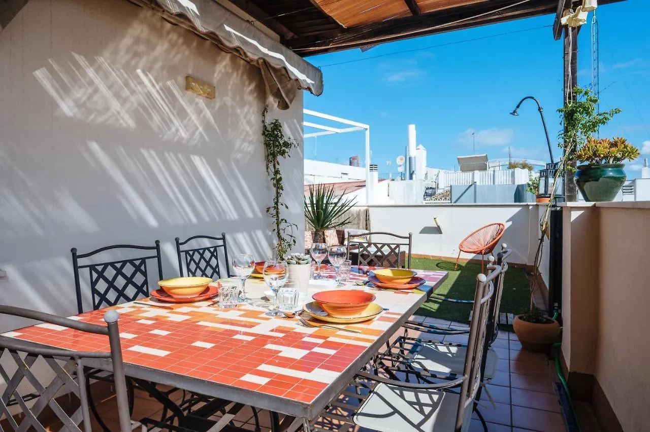 Apartment Homeyseville-Amazing Penthouse Giralda Views 8 Pax, Parking Optional