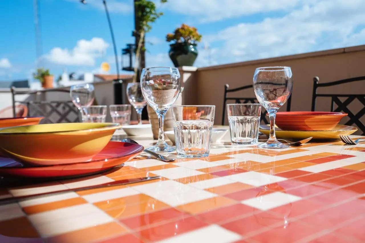 Apartment Homeyseville-Amazing Penthouse Giralda Views 8 Pax, Parking Optional