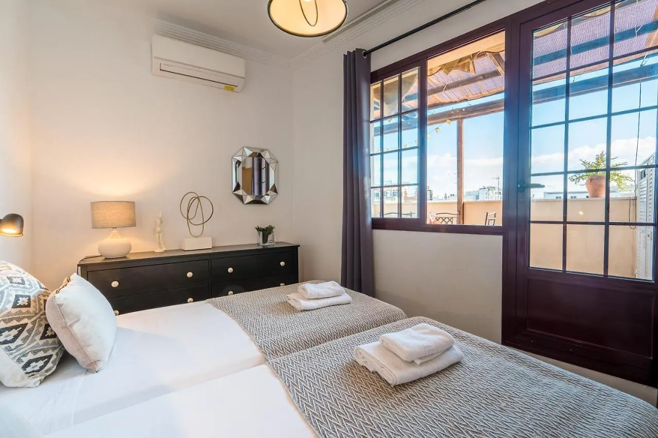 Apartment Homeyseville-Amazing Penthouse Giralda Views 8 Pax, Parking Optional