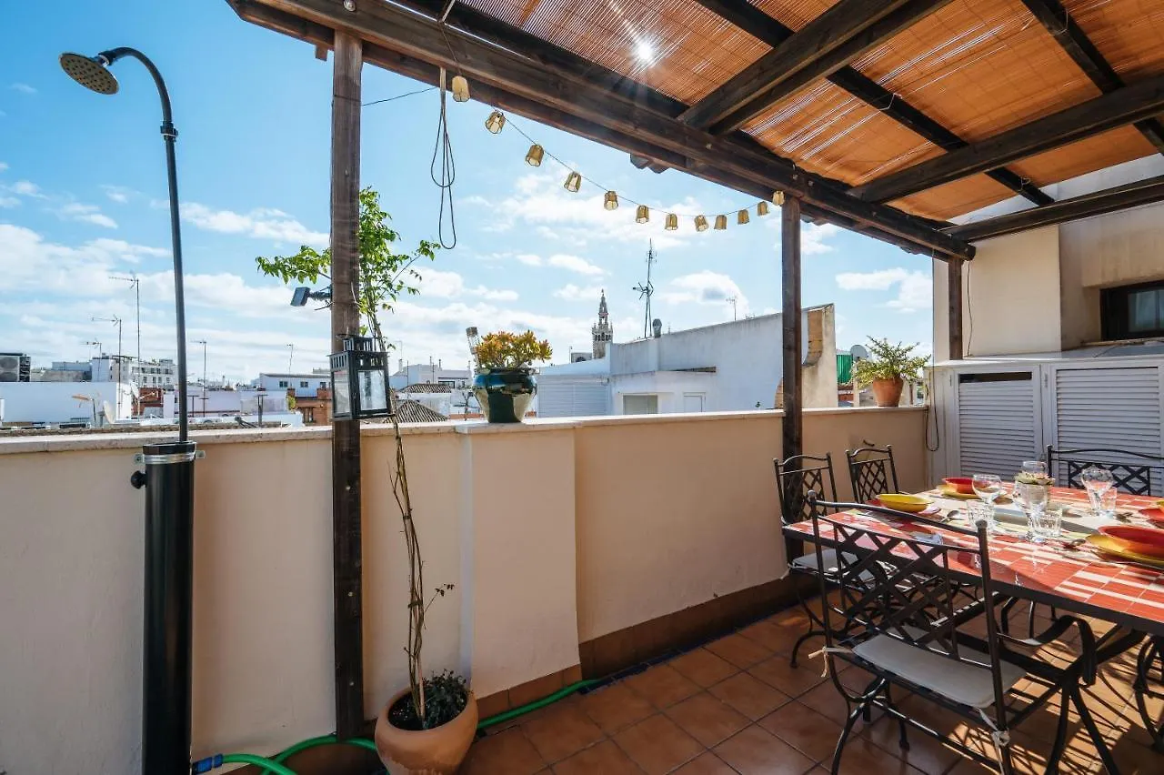 Homeyseville-Amazing Penthouse Giralda Views 8 Pax, Parking Optional 0*, Seville