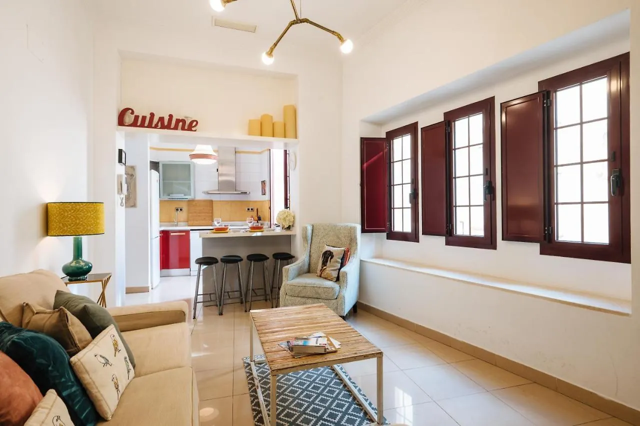 Homeyseville-Amazing Penthouse Giralda Views 8 Pax, Parking Optional 0*, Seville