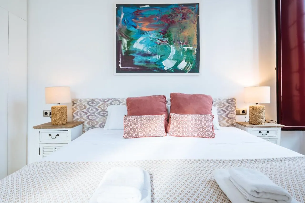 Homeyseville-Amazing Penthouse Giralda Views 8 Pax, Parking Optional 0*, Seville