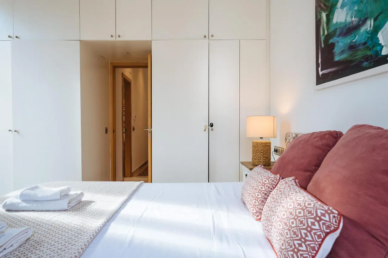 Homeyseville-Amazing Penthouse Giralda Views 8 Pax, Parking Optional 0*, Seville Spain