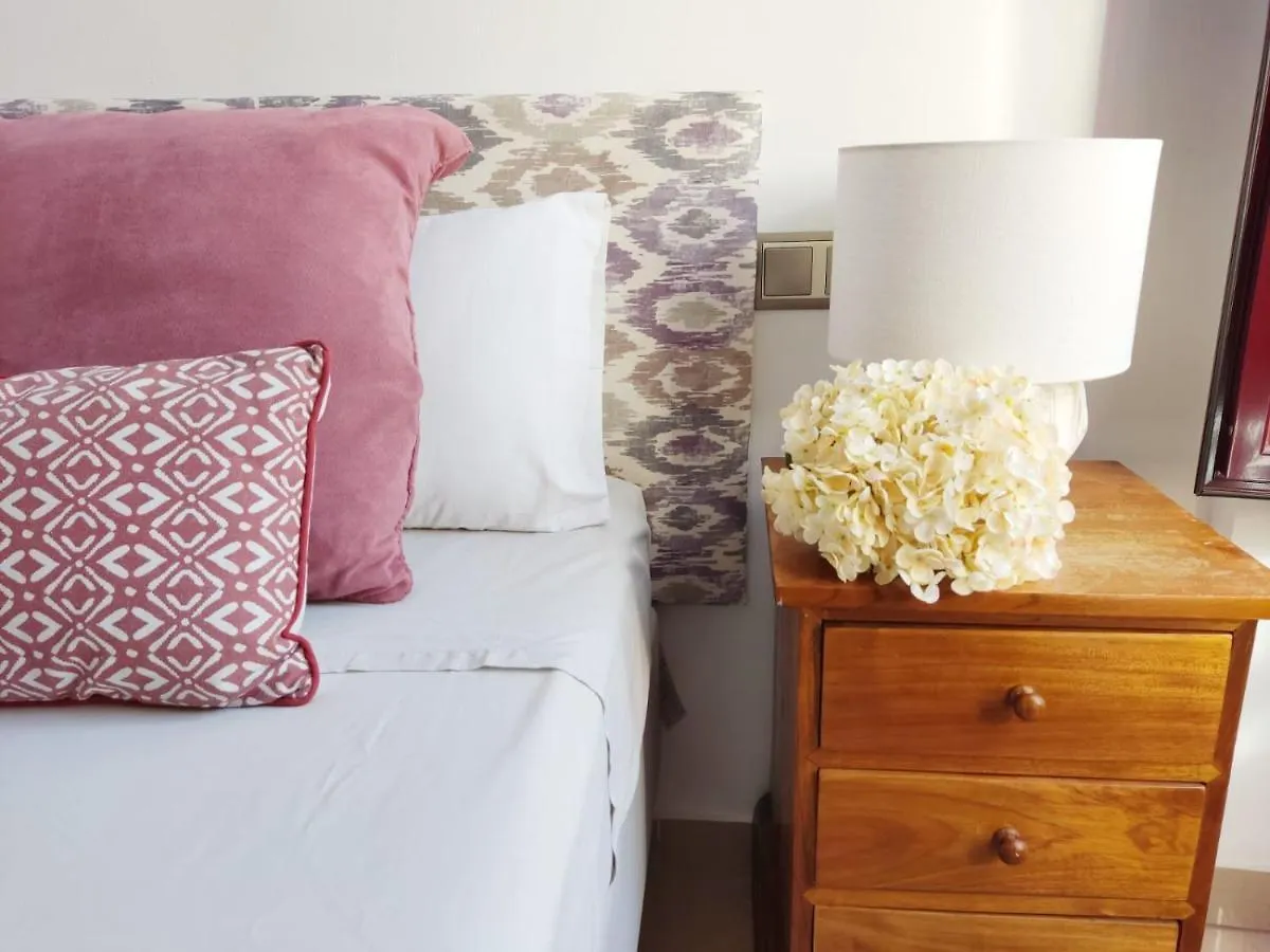 Homeyseville-Amazing Penthouse Giralda Views 8 Pax, Parking Optional דירה