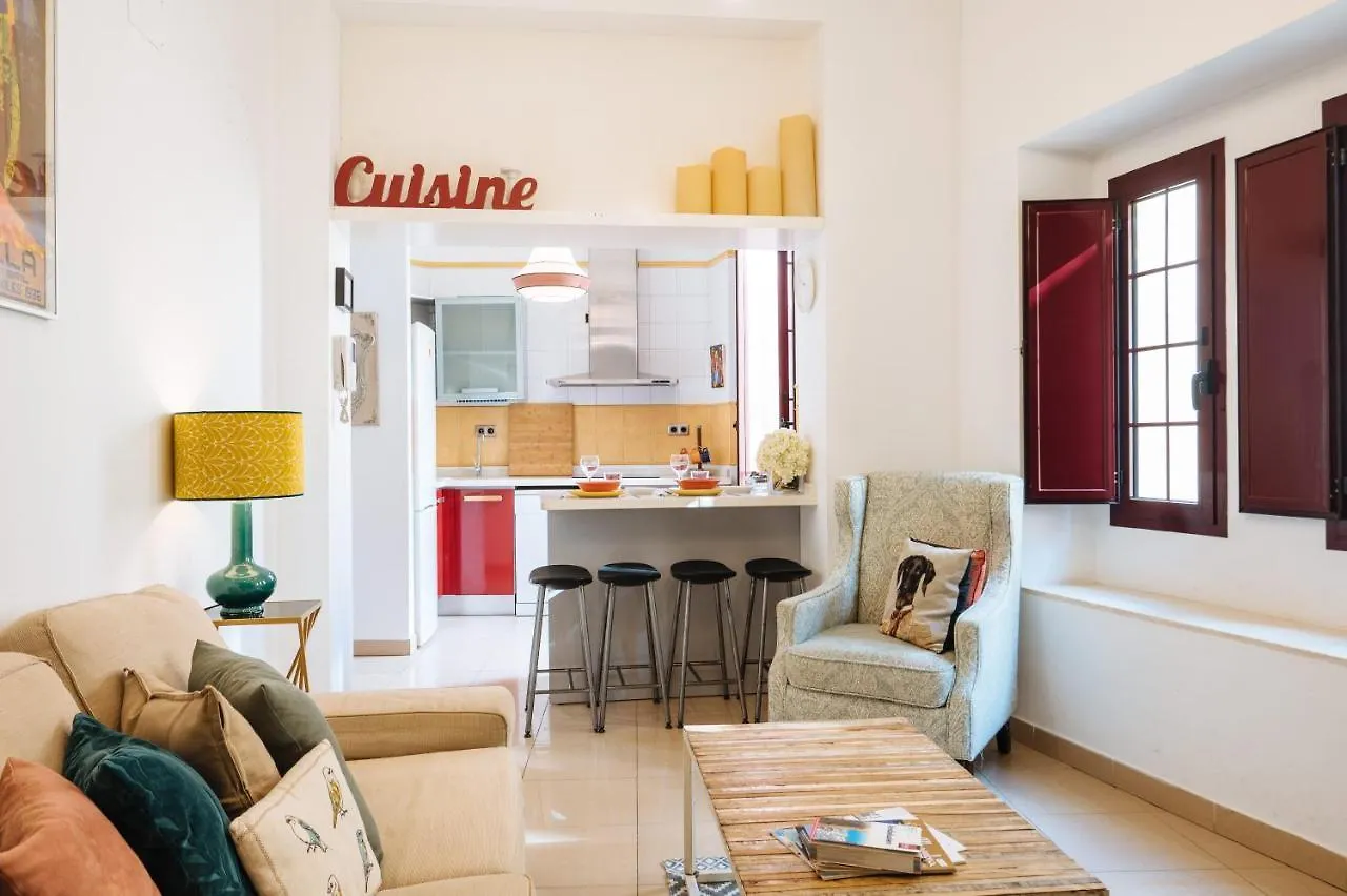 Apartment Homeyseville-Amazing Penthouse Giralda Views 8 Pax, Parking Optional