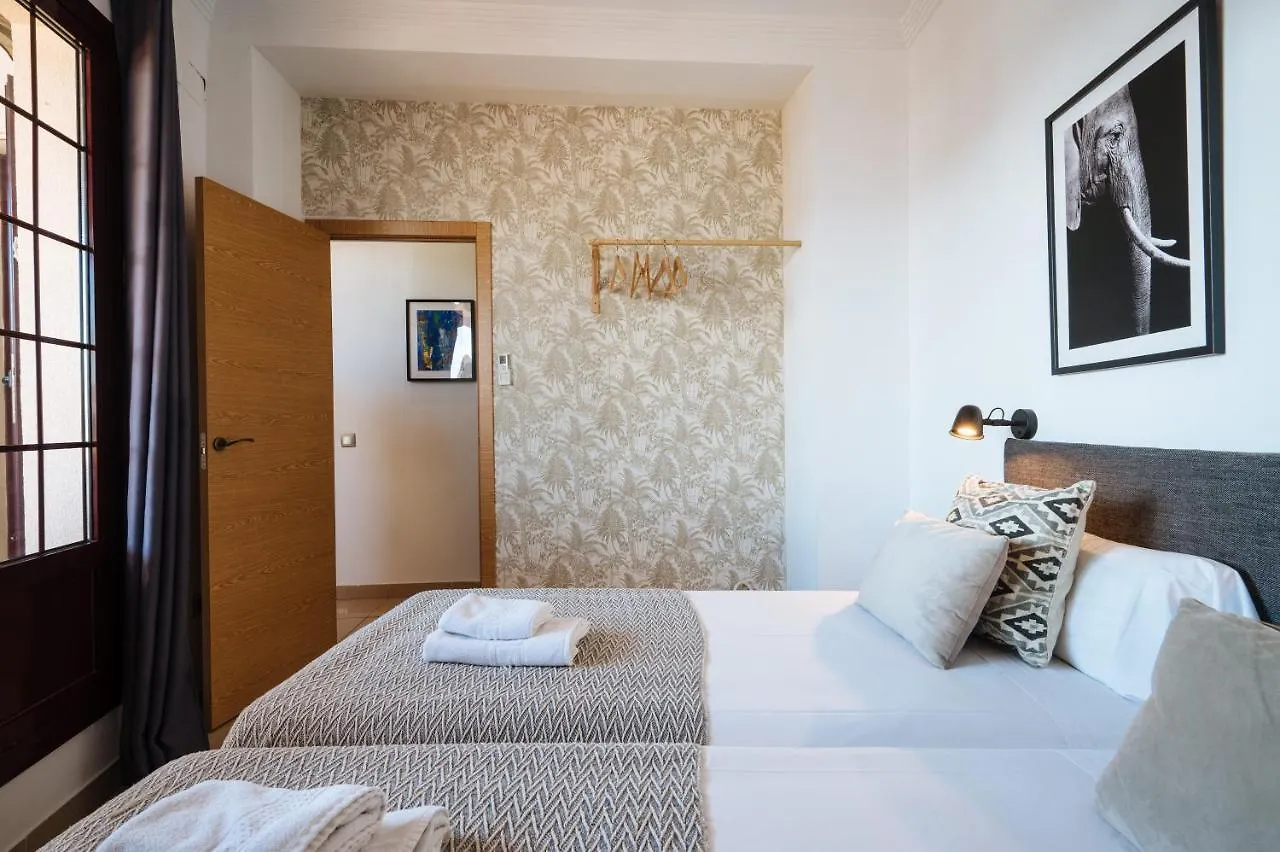 דירה Homeyseville-Amazing Penthouse Giralda Views 8 Pax, Parking Optional